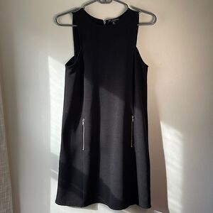 EUC ONE Clothing Black Sleeveless Shift Dress Small